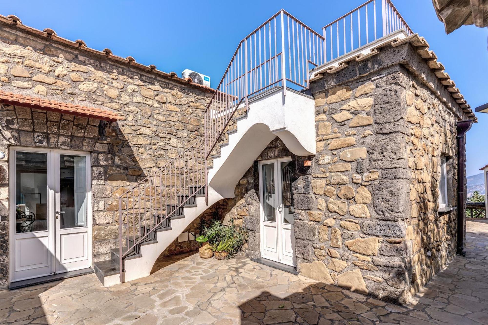 Villa Giulia Boutique Views Pool And Guest Services سورينتو المظهر الخارجي الصورة